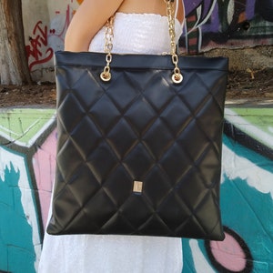 Sac fourre-tout en cuir véritable de style classique, sac pour femme élégant, sac de soirée matelassé minimaliste, grand sac à bandoulière, sac fait main, fabriqué en Grèce