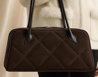 Torebka zamszowa Diamonds Baguette, torebka z prawdziwej skóry wysokiej jakości, duża torba na ramię, elegancka pikowana torba, ręcznie robiony grecki produkt