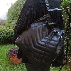 convertible shoulder bag and backpack