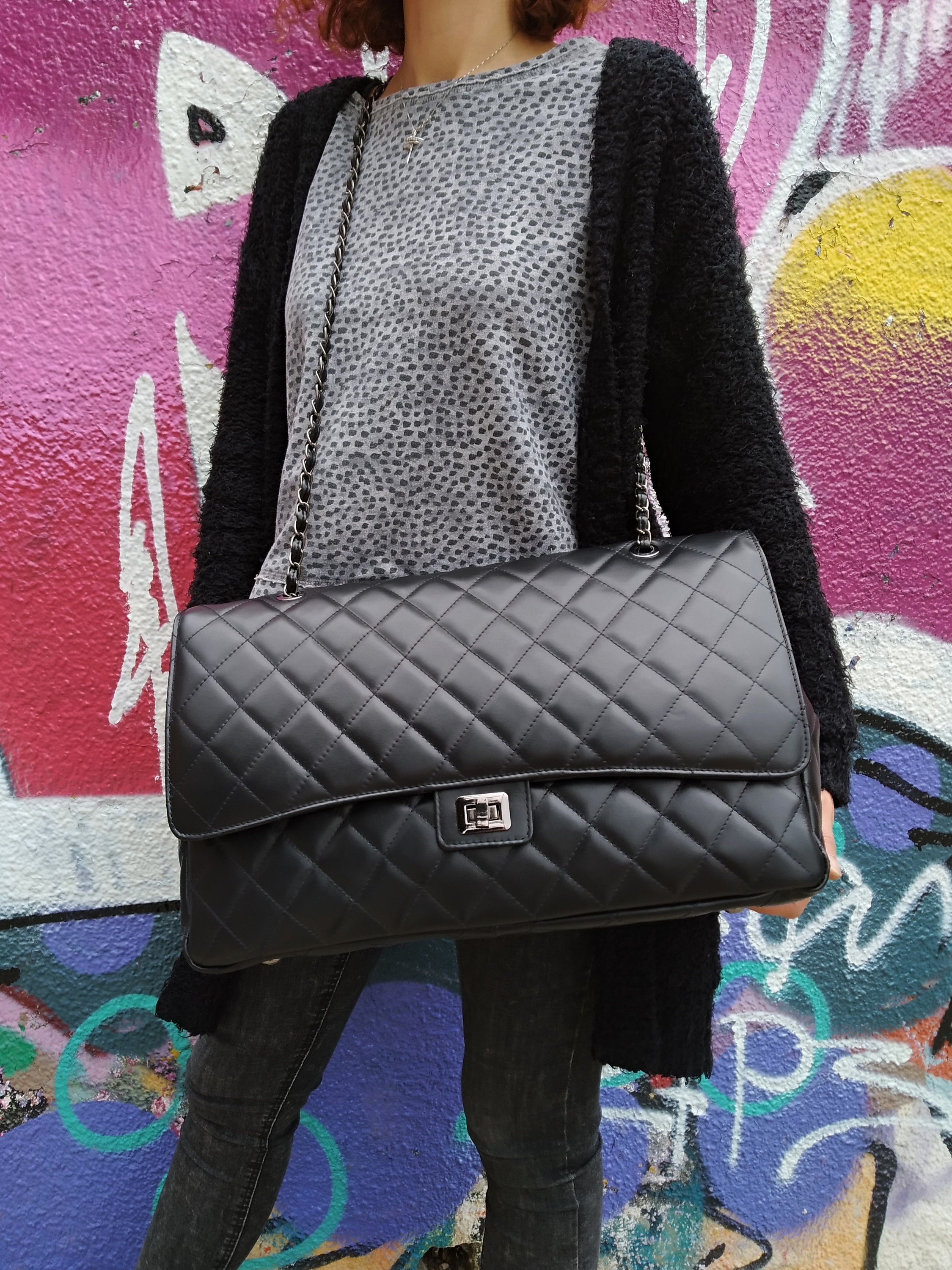 Quilted Diamonds XXL Bag, Alternative Max Bag, Classic Elegant Briefcase Style Bag, Iconic Black Crossbody Bag, Timeless Style Bag