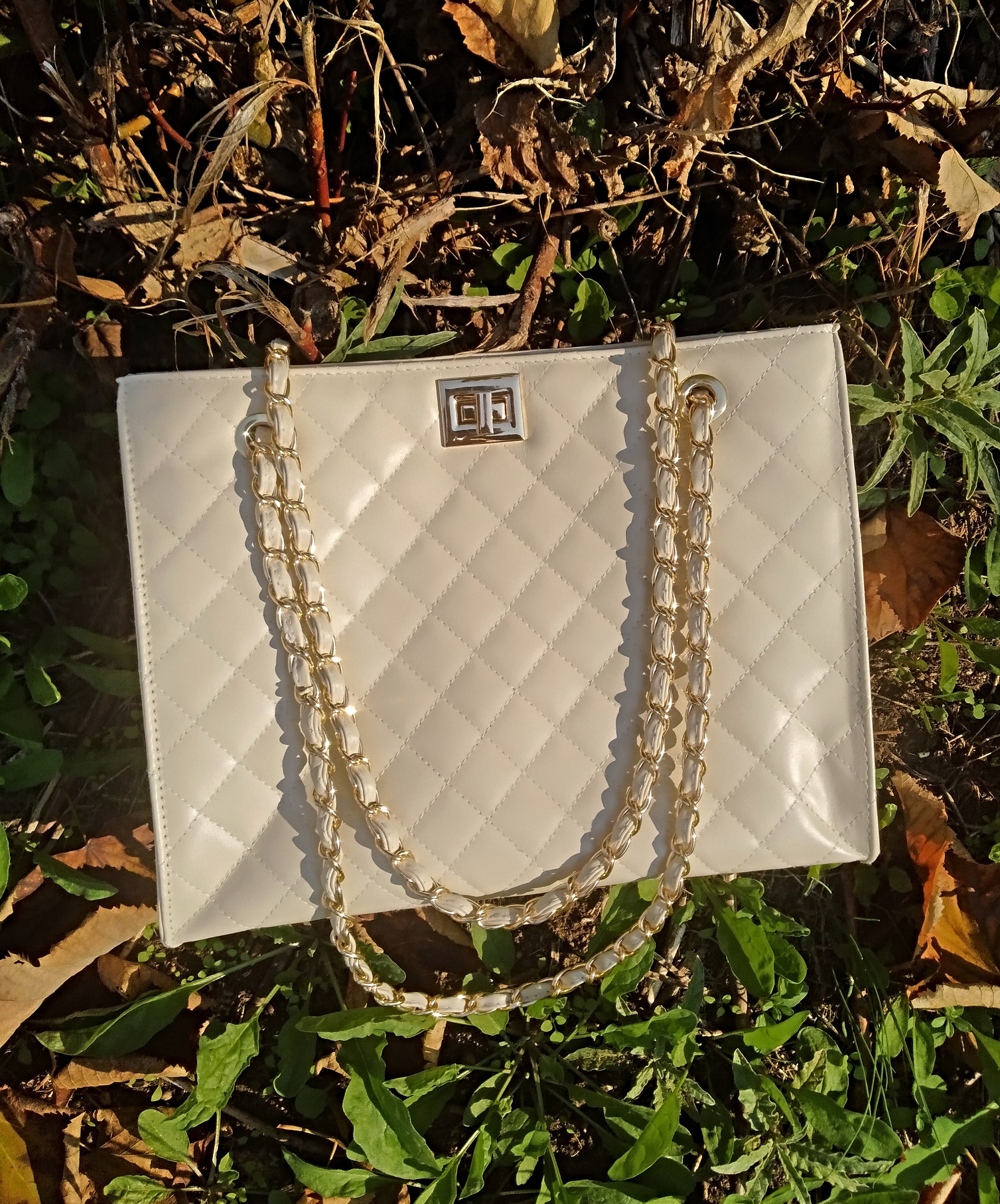 chanel large deauville bag
