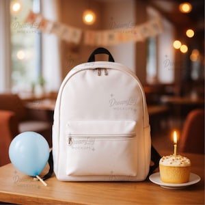 Rugzakmodel – Cosy School, 10 x 10 inch (psd) met slim object