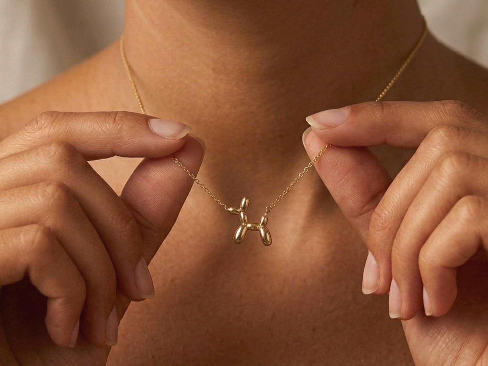 Collana con ciondolo a forma di bolla, in oro, con palloncini