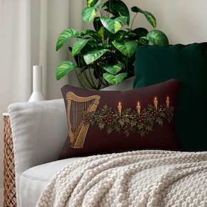 Irish Harp Christmas Lumbar Pillow, Celtic Knotwork, Holly Garland, Burgundy Cushion (20x14 inch) image 4