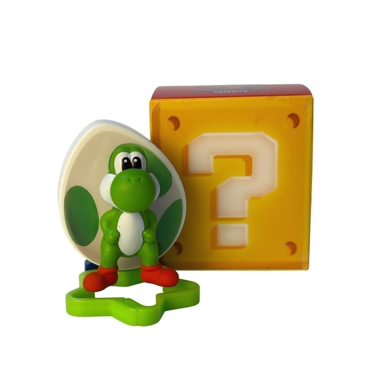 McDonalds Super Mario Galaxy Happy Meal Toys Bundle of 2 - Yoshi and Peach image 2
