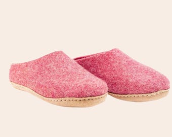 Handmade Berry Red Wool Felt Slippers: Cozy Suede Sole House Shoes