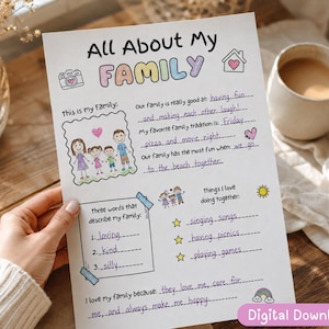 Può includere: Un foglio di attività in carta bianca intitolato All About My Family con intestazioni colorate, un'illustrazione disegnata a mano di una famiglia e linee da compilare. Il foglio presenta domande sulle tradizioni familiari e sulle attività.