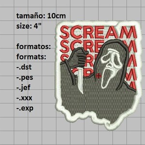 Puede incluir: Parche bordado con la palabra "SCREAM" en rojo, con una máscara de Ghostface sosteniendo un cuchillo. El parche mide aproximadamente 10 cm. El diseño está sobre un fondo gris claro.
