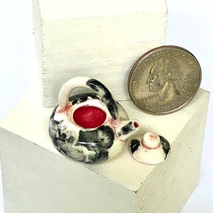 Miniature Handmade Ceramic Teapot, Dollhouse Furniture, Mini Teapot, Dollhouse Teapot, Handmade Miniature Pottery Ceramics, Dollhouse Minis