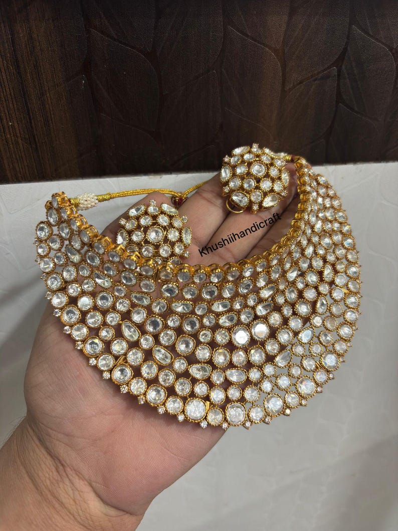 Moissaniet kundan choker set, vergulde Indiase bruidshuwelijkssieraden afbeelding 4