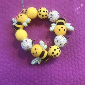 Bumble bee beaded bracelet