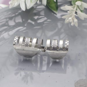 Adjustable Silver Armor Ring, Gothic Punk Knuckle Ring, Full Finger Ring for Men & Women, Statement Armor Jewelry, Festival Cosplay Ring
