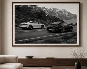 Affiche murale de voiture de course en noir et blanc, poster de voiture de sport vintage, impression automobile sur route côtière, décoration de voiture classique, téléchargement numérique