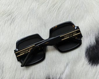 Vintage Gucci Y2k Amber Tortoise Sunglasses 1136 Gold Embossed