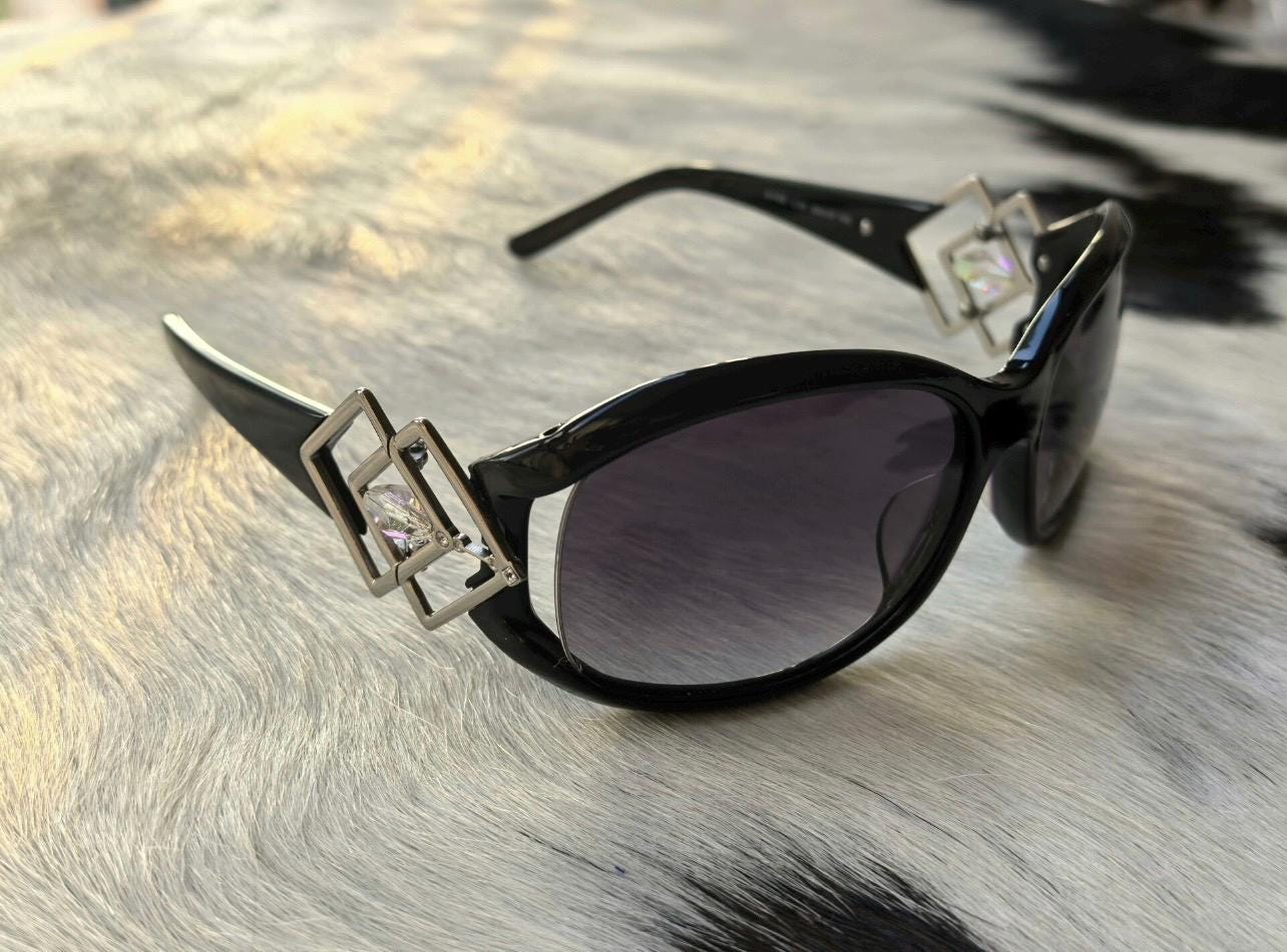 Vintage Dior Geometric Cut-out Sunglasses With Charm Bead – Retro
