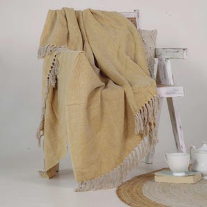 Urbane Hide / Manta de sofá tejida a mano con diseño de espiga / Cuadros amarillo mostaza con borlas / Cubrecama de algodón / 125 x 150 cm