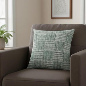 Urbane Hide | Decorative Cushion Cover | Green Handwoven Texture Pillow Cover | Polyester Pillowcase | Kussenhoes