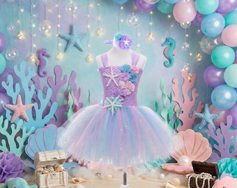 Vestido de sereia infantil com tutu e faixa de cabelo para meninas, ideal para aniversários de 1 e 2 anos. Perfeito para festas de aniversário com tema sereia e fundo do mar.