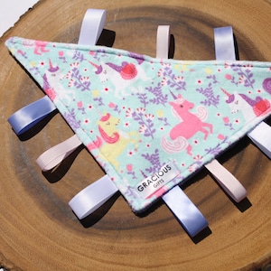Einhorn Thema Minky Tag Dreieck Crinkle Spielzeug Decke