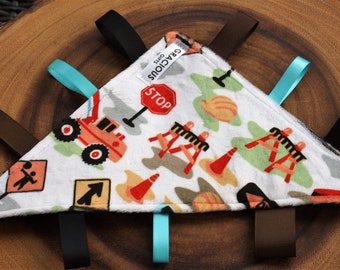 Bouwthema Minky tag driehoek Crinkle Toy Blanket