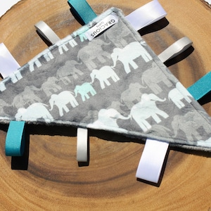 Thème d’éléphant Minky Tag Triangle Crinkle Toy Blanket