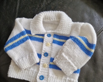 Handgebreide babyvest: Leeds United-kleuren, 0-6 maanden