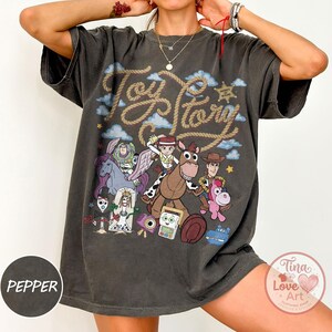 Retro Toy Story 5-shirt, vintage westerncowboy-T-shirt, comfortabele kleuren, esthetisch T-shirt, leuke cartoon grafisch T-shirt cadeaus afbeelding 2