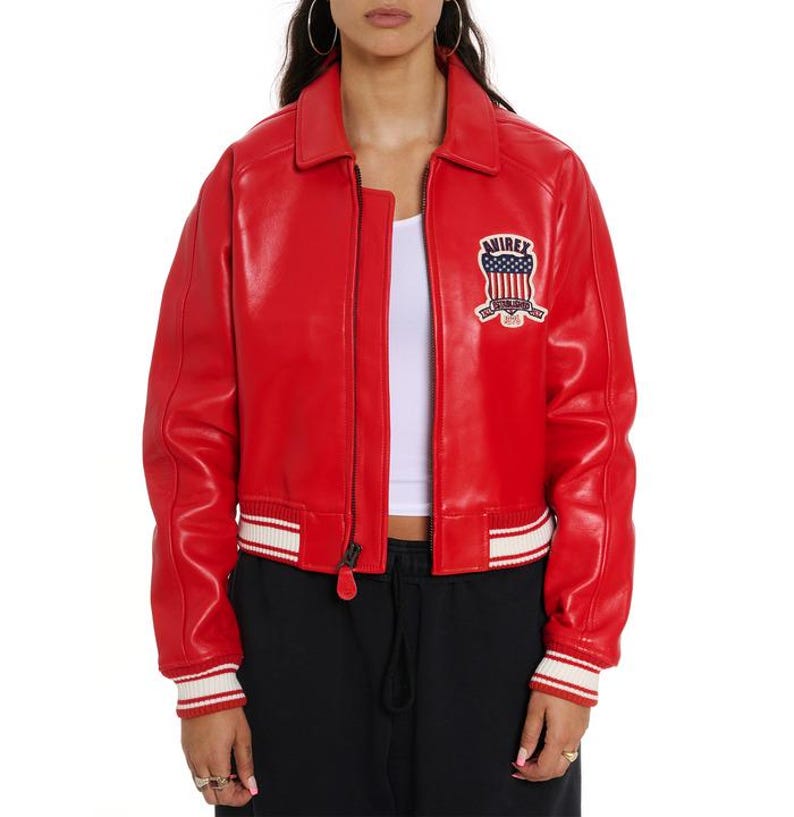 Chaqueta bomber motociclista corta de cuero Avirex roja para mujer imagen 16