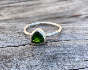 Faceted Green Tourmaline Sterling Silver Ring - Minimalist Jewelry