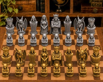 Vampire – Complete 32-Piece Chess Set | Gothic Horror | Made in Germany