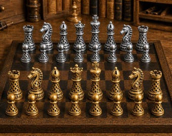 Intricate cutouts – complete 32-piece chess set | Modern design | Made in Germany