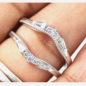 Milgrain Wrap Guard Enhancer Ring | Baguette Diamant | 14K Vitt Guld Vermeil | Jacket Ring | Bröllopsdagspresent till henne