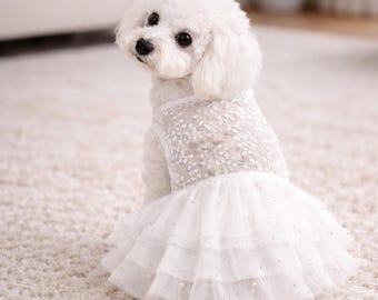 Vestido de novia para perrita con tutú de encaje, collar de perlas, atuendo nupcial para perrita pequeña.