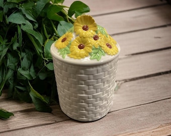 Vintage Basket Weave and Daisies Cookie Jar, Ceramic RETRO Cookie Jar, Floral Ceramic Canister, French Country Decor