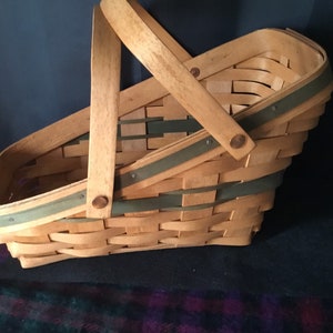 Vintage Longaberger Basket, 1991 Yuletide Vegetable Basket, Christmas Edition with original plaid cloth Liner. bild 2