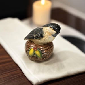 Vintage Shakers, Park Designs - Winter Birds Collection, Ceramic  Bird on Nest Salt & Pepper Shakers