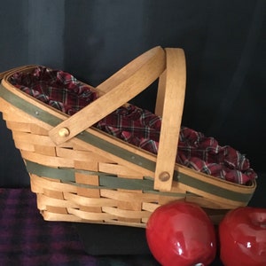 Vintage Longaberger Basket, 1991 Yuletide Vegetable Basket, Christmas Edition with original plaid cloth Liner. bild 1