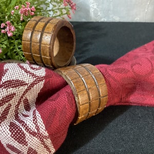 Vintage Wood Ridged Napkin Rings, Brown Napkin Rings, Set of 4