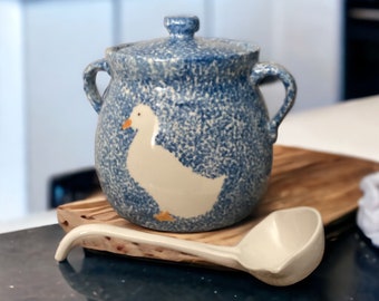 Oversized Soup Tureen With Ladle, N. S. Gustin Pottery SpongeWare Blue Stipple White Duck Design, Los Angeles Splatter Ware