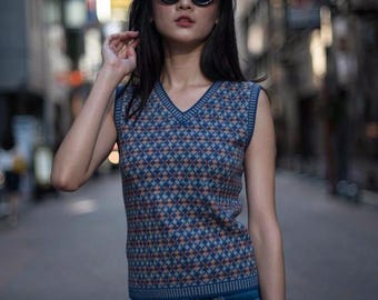 Tartan Color work Slipover Vest Knitting Pattern, 71–147 cm Bust (English PDF Download)