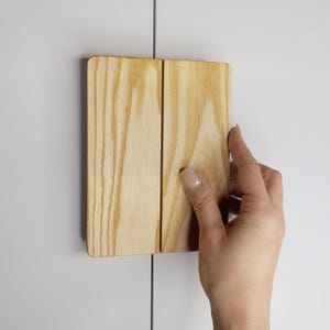 Puxador minimalista de armário de madeira maciça, opções de carvalho, puxador de gaveta de madeira, ferragens modernas feitas à mão, acessório de armário personalizado