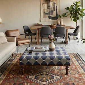 Banco estofado quadrado 36x36 com mesa de centro, banqueta para entrada, banco lateral, assento para quarto, móveis de decoração boho.