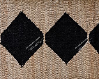 Tapete artesanal de cânhamo e juta natural - Design geométrico ecológico, decoração boho campestre, tamanho personalizado disponível. Tapete texturizado.