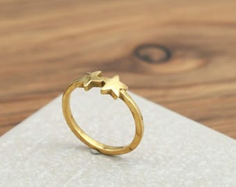 小さな星のゴールドリング、ミニマリストダブルスターリング、繊細な天体リング、スタッキングリング、彼女へのギフト
