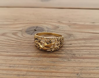Gold Filigree Ring • Vintage Style Openwork Band • Ornate Scrollwork Ring • Elegant Handmade Statement Jewelry • Gift for Her