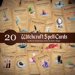 Puede incluir: Una colección de 20 cartas de hechizos de brujería con hechizos para la protección, el poder y la magia interior. Las cartas presentan ilustraciones y texto, incluyendo hechizos para la curación, la protección y la adivinación. Las cartas están dispuestas sobre una superficie marrón.