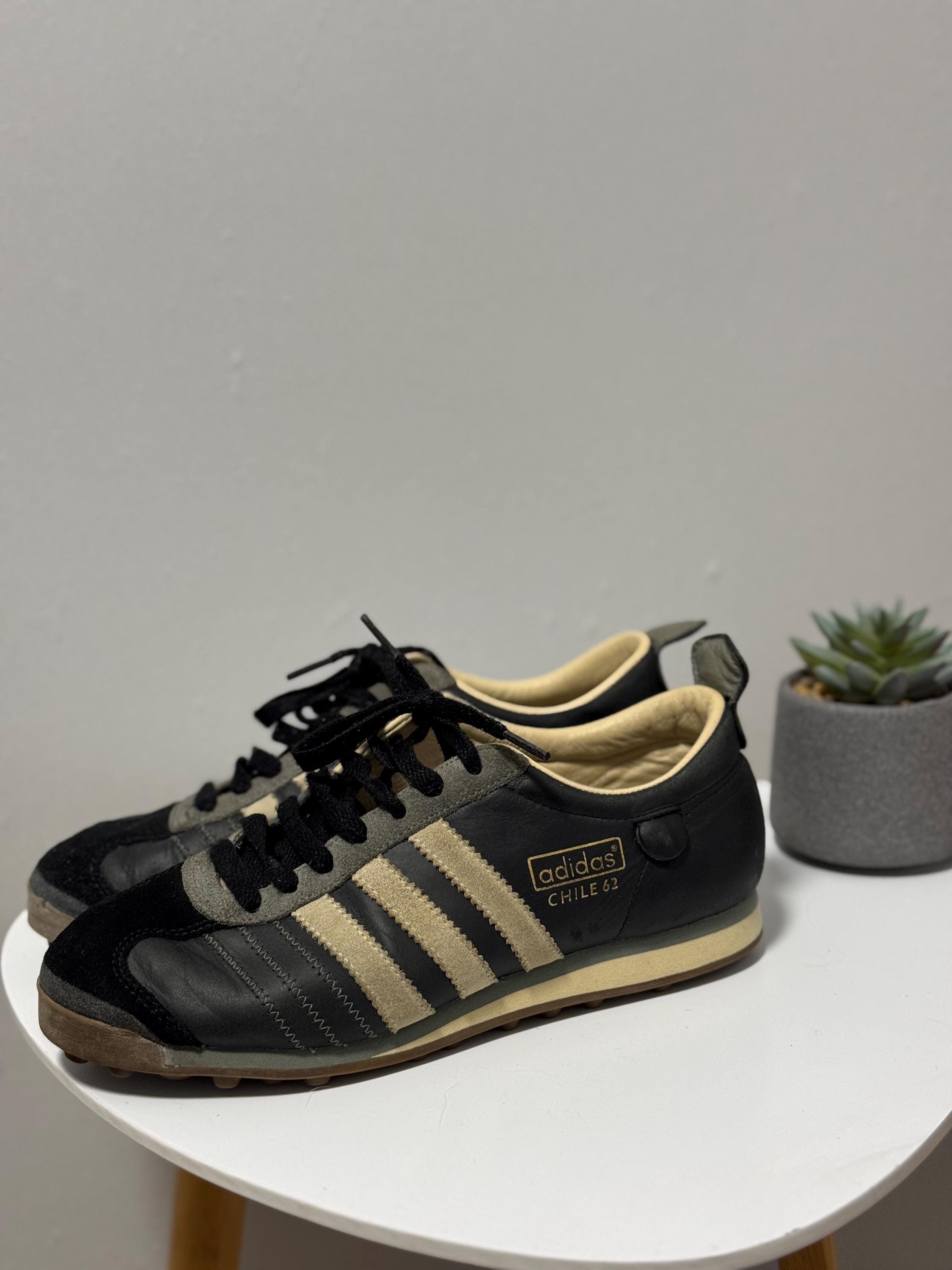 Vintage Adidas Chile 62 Sneakers 00s Size 7,5 - Etsy