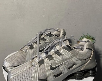 Vintage Nike Shox metallic sneakers size 12