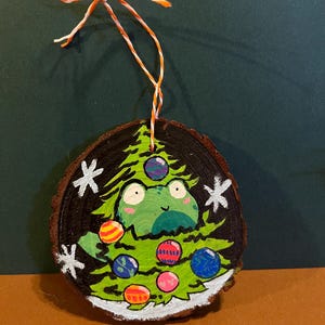 cute hand painted wood slice Christmas frog ornament