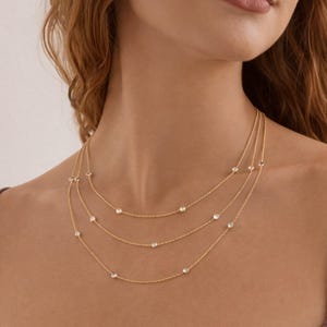 Collar de oro de tres capas, delicado collar de cuentas, joyería minimalista con capas, chapado en oro de 14, 18 y 22 quilates.